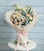 Букет цветов из:  Розы и Лизиантусы #REPLACE_PRED# Таганьково