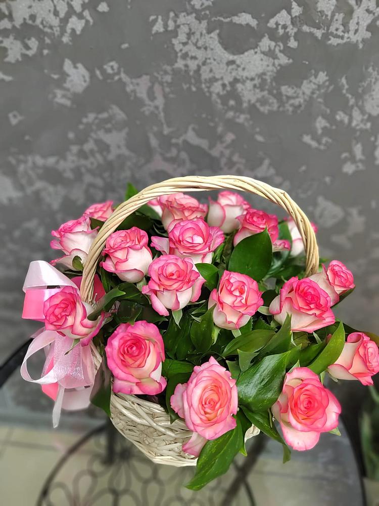 Цветочная композиция из Розы в корзине в Таганьково