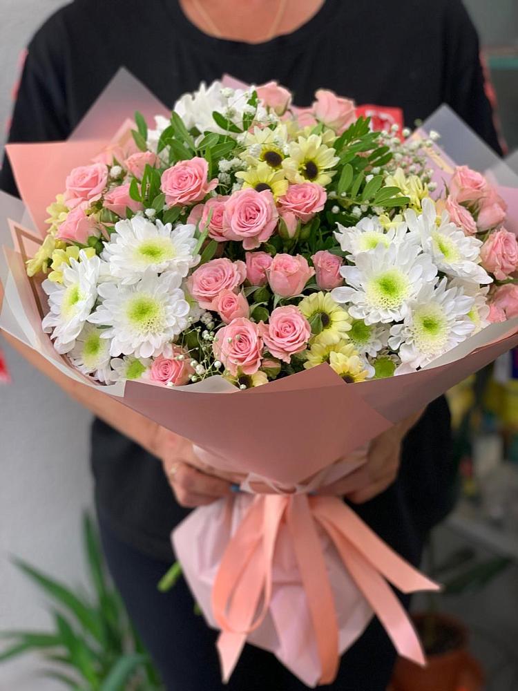 Букет цветов из: Розы и Хризантемы в Таганьково
