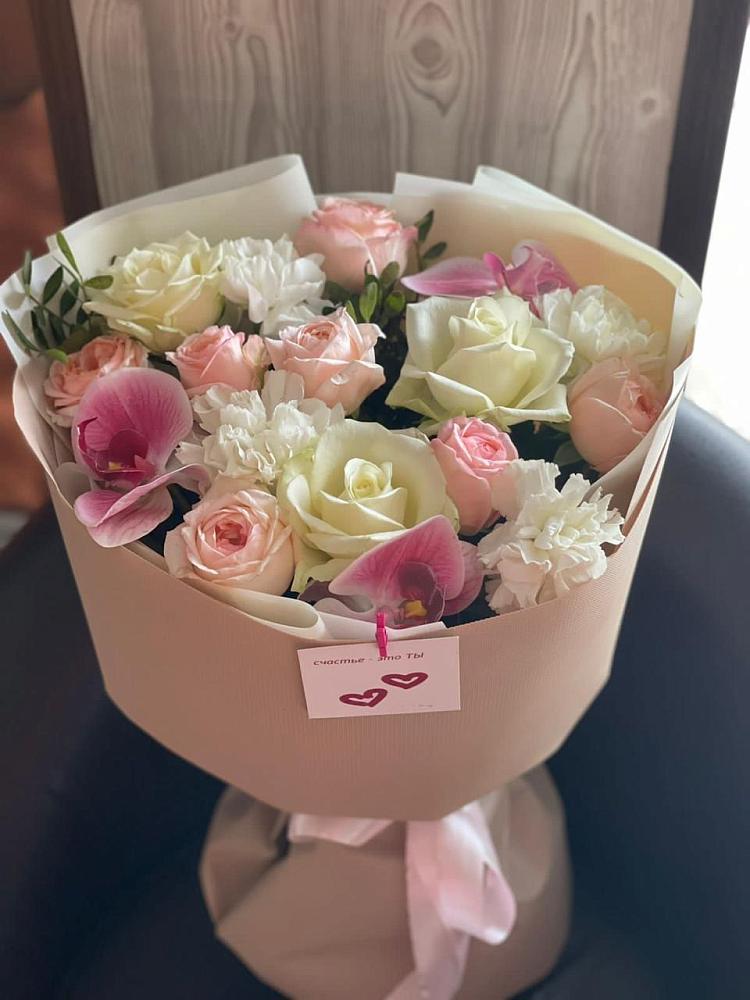 Букет цветов из: Орхидеи, Розы и Гвоздики в Таганьково