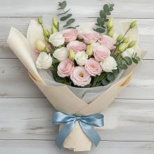 Букет цветов из:  Лизиантусы #REPLACE_PRED# Таганьково