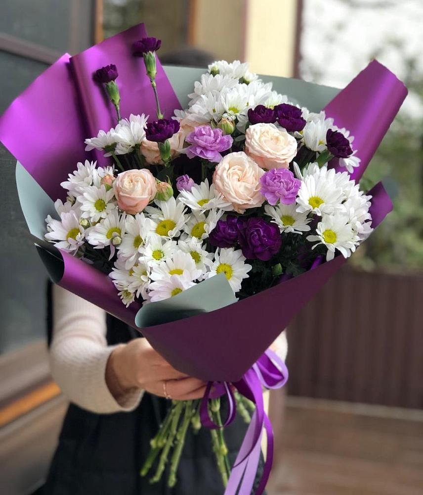 Букет цветов из: Хризантемы, Гвоздики и Розы в Таганьково