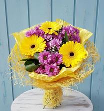 Букет цветов из:  Хризантемы и Герберы в Таганьково
