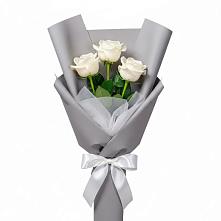 Букет 3 белые розы в Таганьково