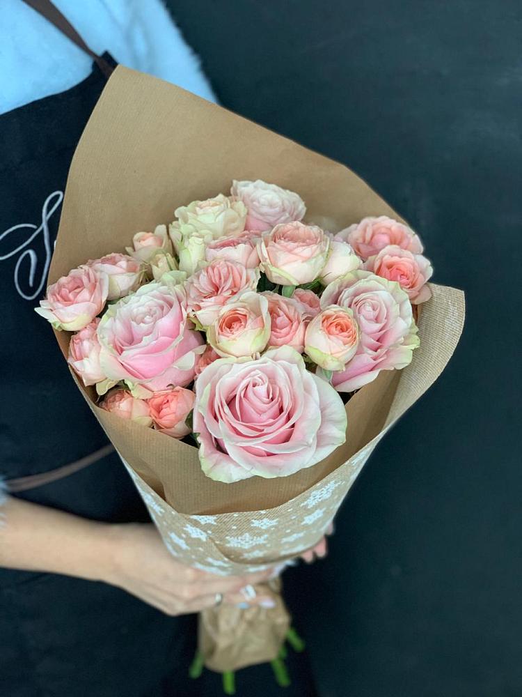 Букет цветов из: Хризантемы и Розы в Таганьково