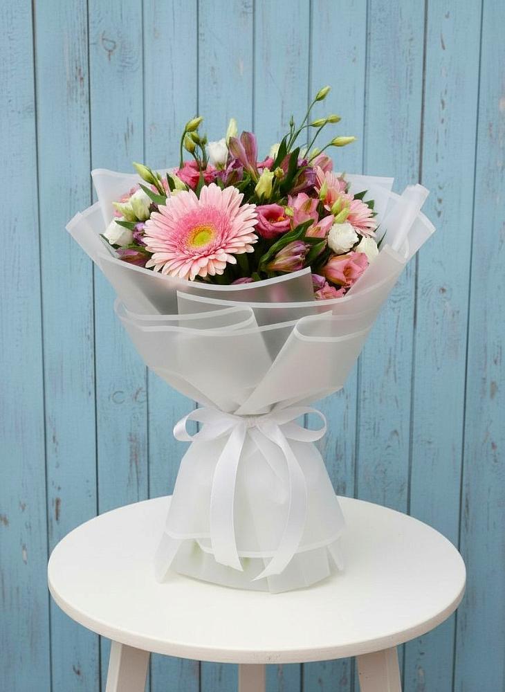 Букет цветов из: Герберы, Альстромерии и Лизиантусы в Таганьково