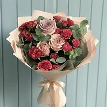 Букет цветов из:  Гвоздики и Розы в Таганьково