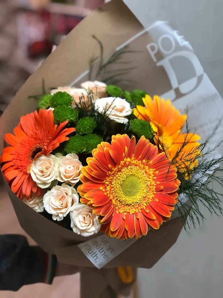 Букет цветов из: Герберы, Хризантемы и Розы в Таганьково