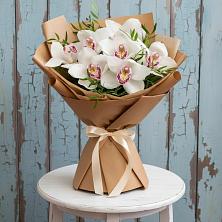 Букет цветов из:  Орхидеи и Розы в Таганьково