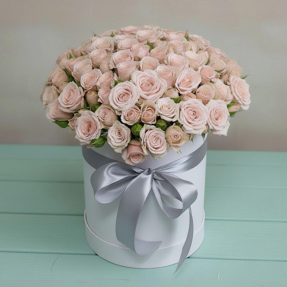 Цветочная композиция из Розы в шляпной коробке в Таганьково